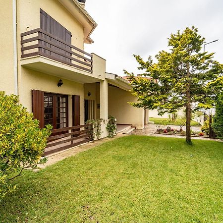 Amorosa Villa, 500M From The Beach By House And People Luaran gambar