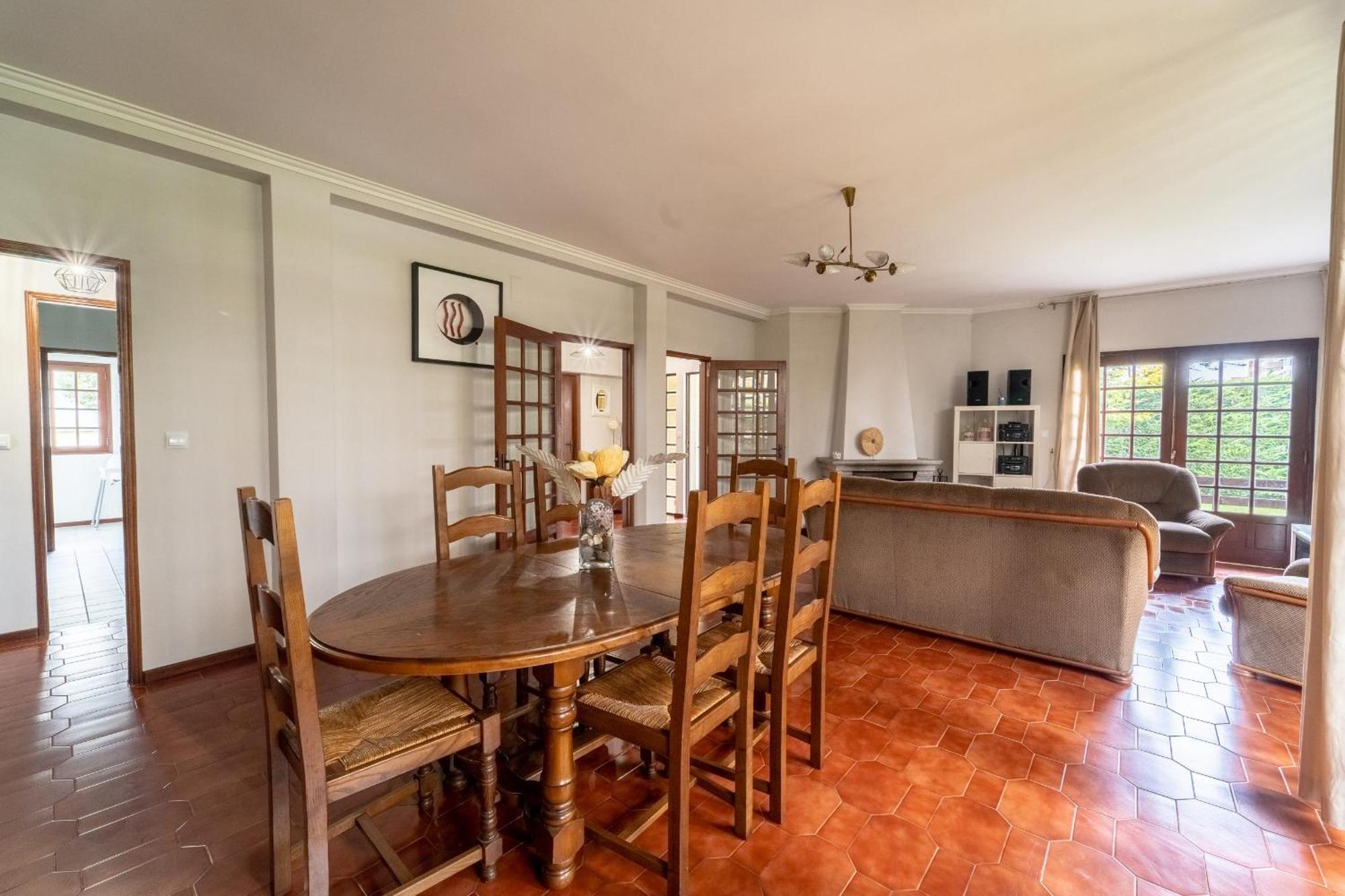Amorosa Villa, 500M From The Beach By House And People Luaran gambar