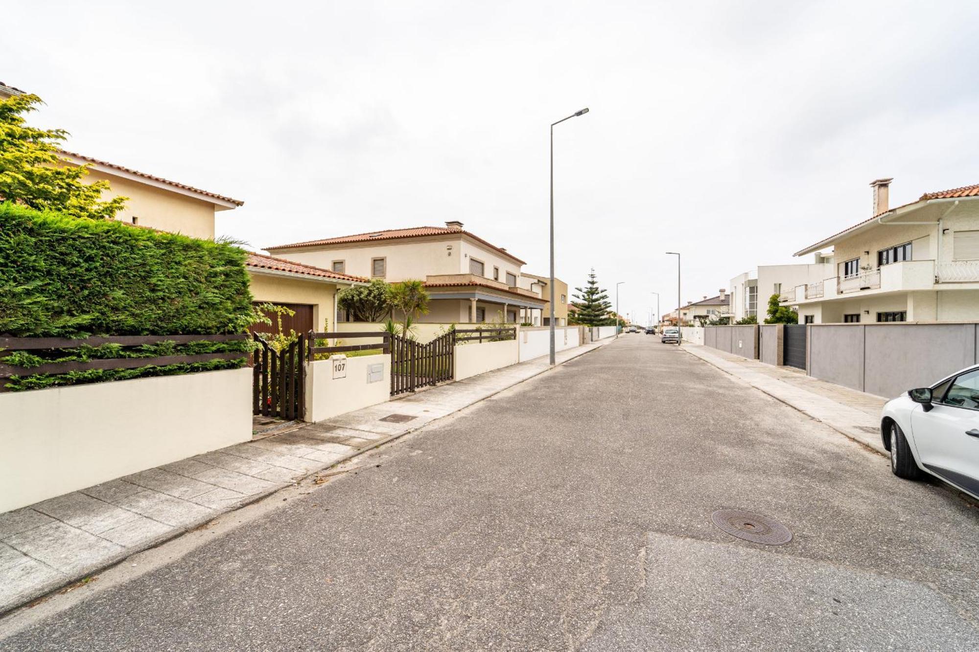 Amorosa Villa, 500M From The Beach By House And People Luaran gambar