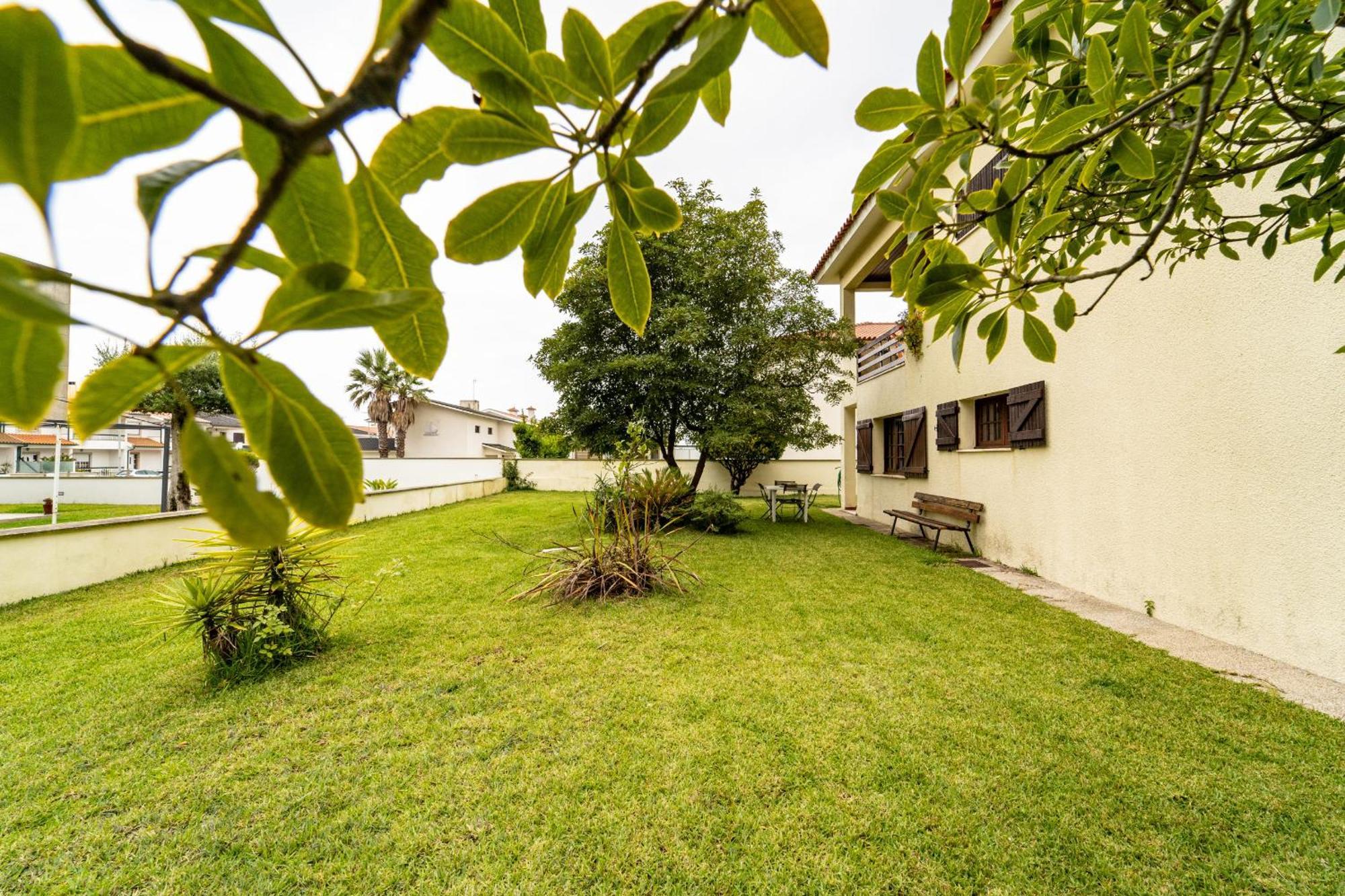 Amorosa Villa, 500M From The Beach By House And People Luaran gambar